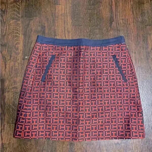 Cute Tommy Hilfiger mini skirt size 6